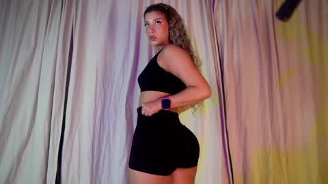 MelinaSmith  online show from June 5, 2026, 12:06 am