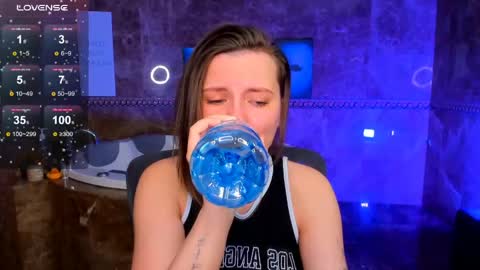 Melinda online show from April 21, 2026, 1:42 am