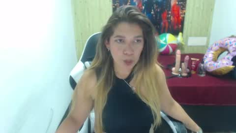Snapshot of melisa_14 chatting on July 28, 2026, 5:23 pm Melisa online show from July 28, 2026, 5:23 pm