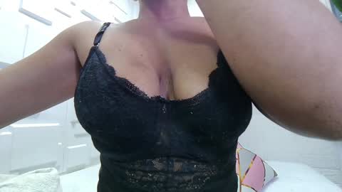 Melissa online show from January 27, 2025, 1:30 pm