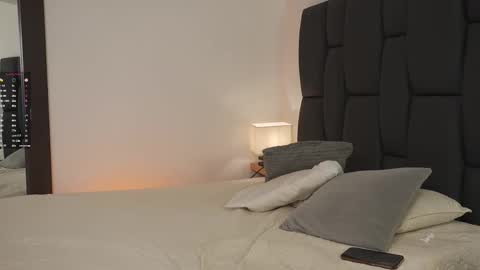 On vacation until Monday online show from November 5, 2025, 12:27 pm