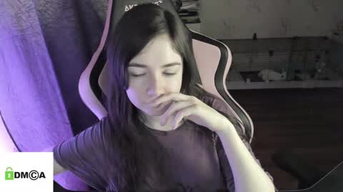 melisanilson online show from February 24, 2025, 4:05 am