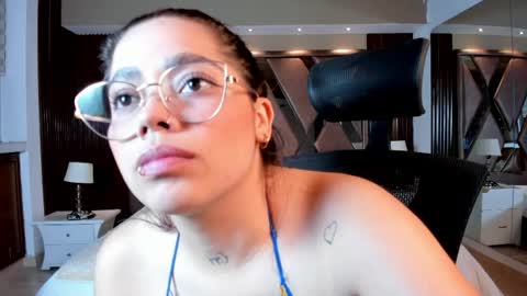 Melissa  Everyday From 1430 to 2130 Col Time online show from April 21, 2026, 1:42 am