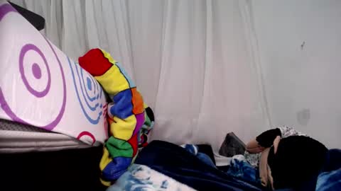 melishanton online show from February 10, 2025, 3:57 am