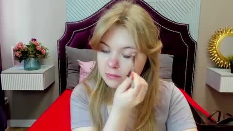 Sophia online show from April 23, 2026, 5:30 am