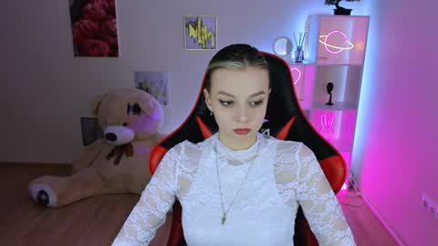 Melissa online show from February 3, 2025, 8:24 pm