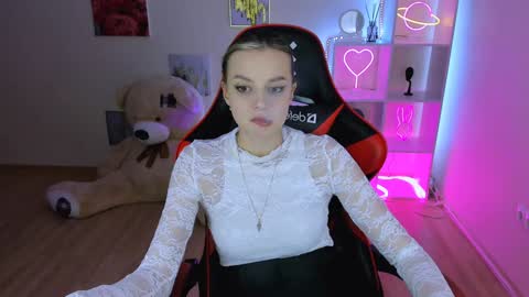 Melissa online show from February 3, 2025, 11:26 pm