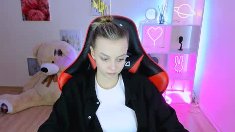 Melissa online show from February 7, 2025, 7:40 am