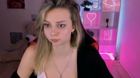 Melissa online show from March 11, 2025, 3:37 am