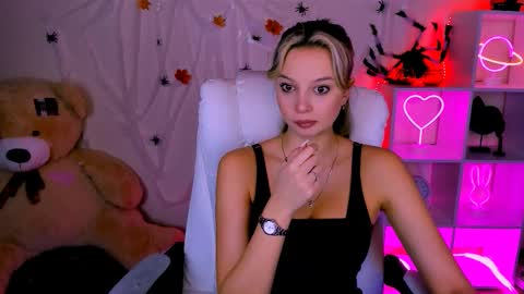 Melissa online show from November 1, 2025, 8:38 am