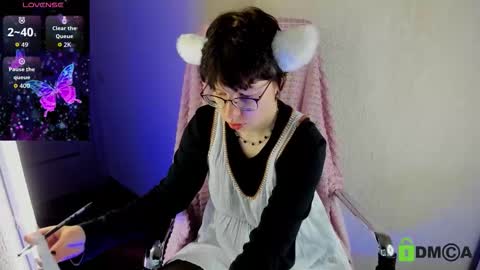 Melissa online show from October 10, 2025, 8:52 pm