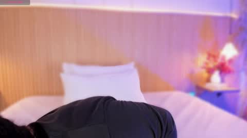 M E L I S S A  online show from April 10, 2026, 11:59 am