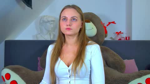 MelissaBerry online show from October 22, 2025, 10:37 am