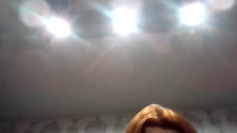 Mellisa online show from November 25, 2025, 2:50 pm