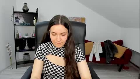 Snapshot of melissawiliam chatting on May 19, 2026, 11:05 am melissawiliam online show from May 19, 2026, 11:05 am