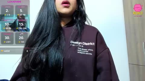 mellanie online show from November 25, 2025, 10:04 am