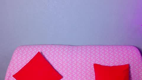 mellhyees online show from April 10, 2026, 5:28 pm