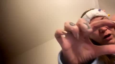 Melli online show from December 25, 2024, 4:01 am