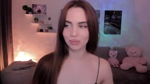 Tessa online show from July 20, 2026, 4:49 am