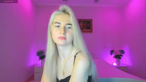 Mellina online show from January 8, 2025, 9:44 pm