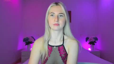 Mellina online show from January 15, 2025, 9:30 pm