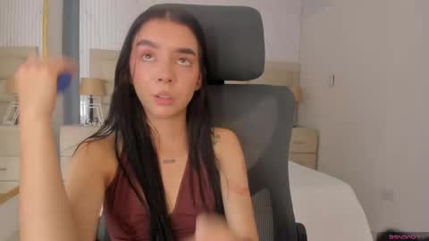 Snapshot of mellove_ chatting on May 20, 2026, 10:27 pm Mel online show from May 20, 2026, 10:27 pm