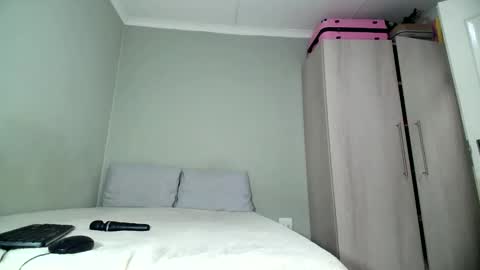 mellowchocct online show from January 26, 2025, 8:45 pm