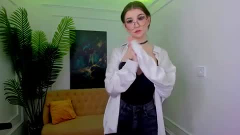 mellsawertyq online show from January 12, 2026, 7:19 pm