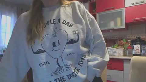 Melly online show from March 10, 2025, 10:37 am