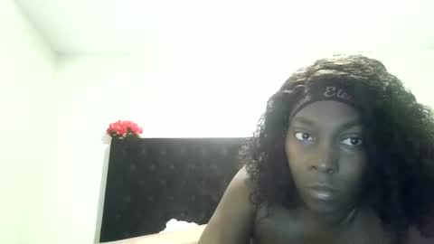 melmel262626 online show from December 17, 2024, 11:06 am