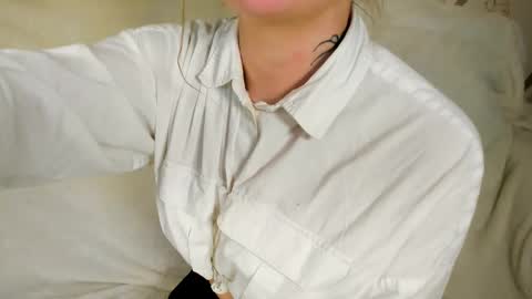 MelMooon online show from February 24, 2026, 3:54 pm