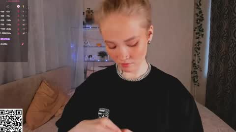 Snapshot of melodievejar chatting on June 5, 2026, 4:41 am melodievejar online show from June 5, 2026, 4:41 am