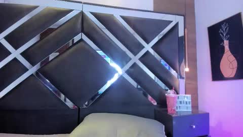 mel  online show from March 6, 2026, 9:33 pm