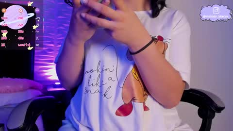 Snapshot of melody_black_ chatting on November 17, 2025, 8:47 pm Melody online show from November 17, 2025, 8:47 pm