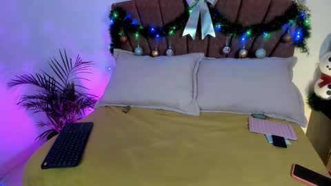  Leslie  online show from December 19, 2025, 11:17 am