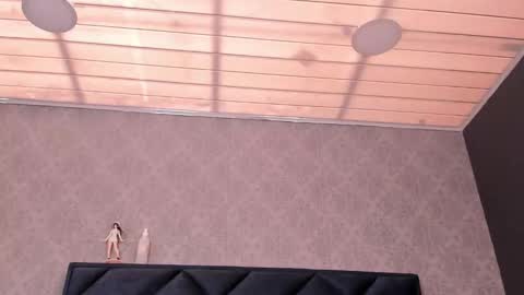 melody_hanks online show from February 28, 2025, 8:18 pm