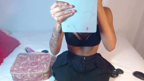 melody_mercy online show from February 22, 2025, 12:08 pm