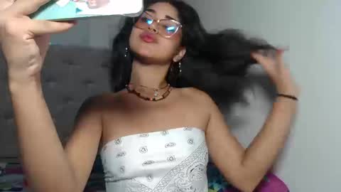 melody phillips online show from September 22, 2025, 2:30 pm