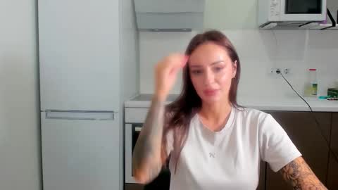 Snapshot of melodyhewit chatting on May 23, 2026, 5:12 am Masha online show from May 23, 2026, 5:12 am