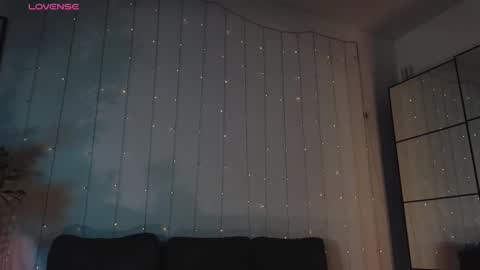 melody  online show from February 9, 2025, 5:33 pm