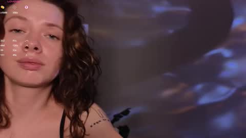 melody  online show from November 18, 2025, 3:49 pm