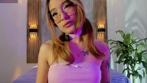 melodylanee online show from April 21, 2026, 11:05 am