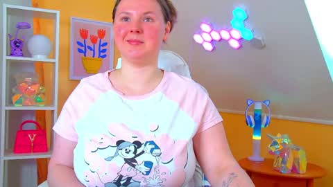 Melody online show from April 22, 2026, 6:38 am