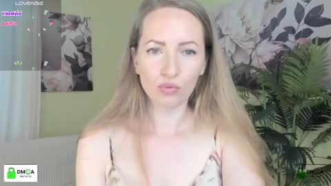 Snapshot of melodyys chatting on May 19, 2026, 5:08 pm Melody My schedule this week Wednesday Thursday Sunday online show from May 19, 2026, 5:08 pm