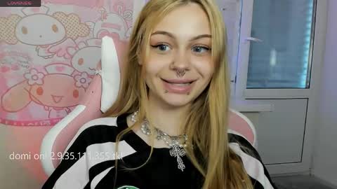 Snapshot of melonipinkbb chatting on May 11, 2026, 7:25 am MELONI online show from May 11, 2026, 7:25 am