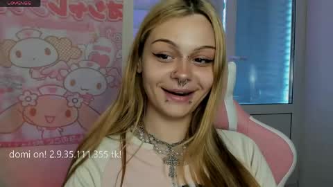 Snapshot of melonipinkbb chatting on May 13, 2026, 8:55 am MELONI online show from May 13, 2026, 8:55 am