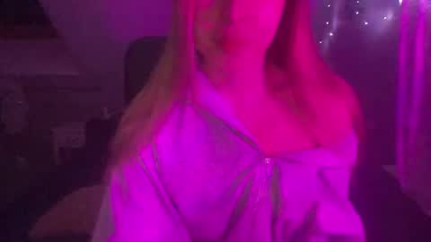 Melodie Sweet online show from February 4, 2026, 7:42 pm