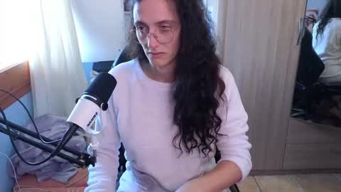 Megumi  Aina online show from September 25, 2025, 2:43 pm