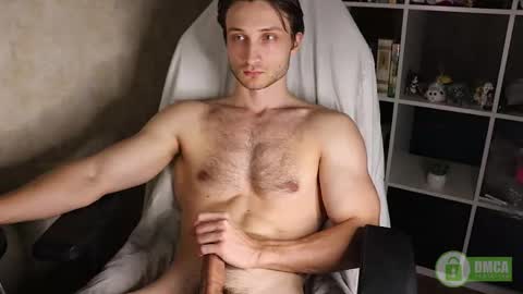 Snapshot of memuro_one chatting on December 17, 2025, 12:33 pm Nick online show from December 17, 2025, 12:33 pm