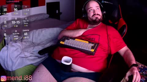 menditeta online show from December 6, 2024, 1:40 am